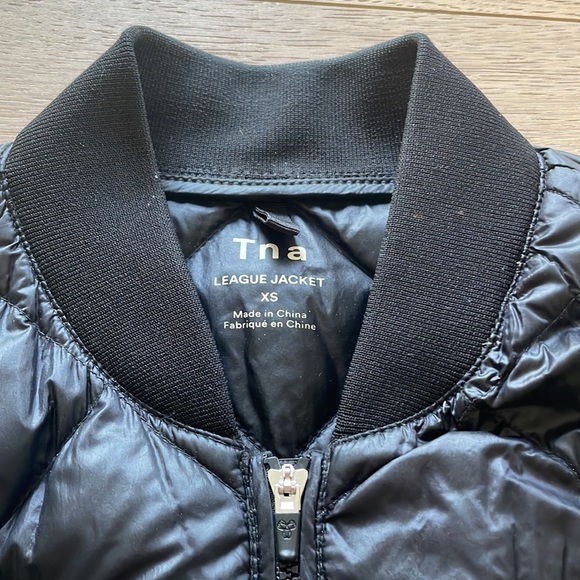 Brand new TNA Aritzia black bomber XS - Picture 2 of 7